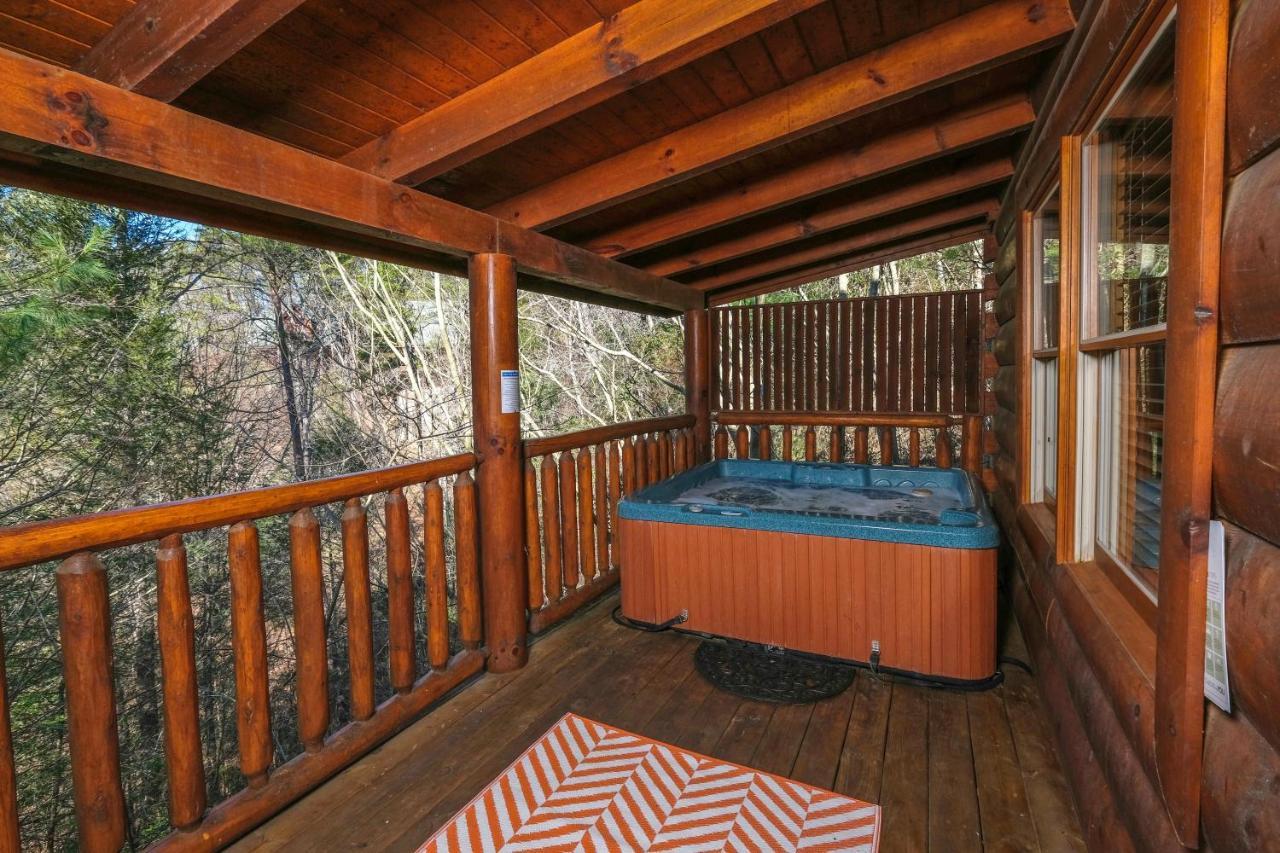 A Bear Creek Crib Pigeon Forge Exterior photo