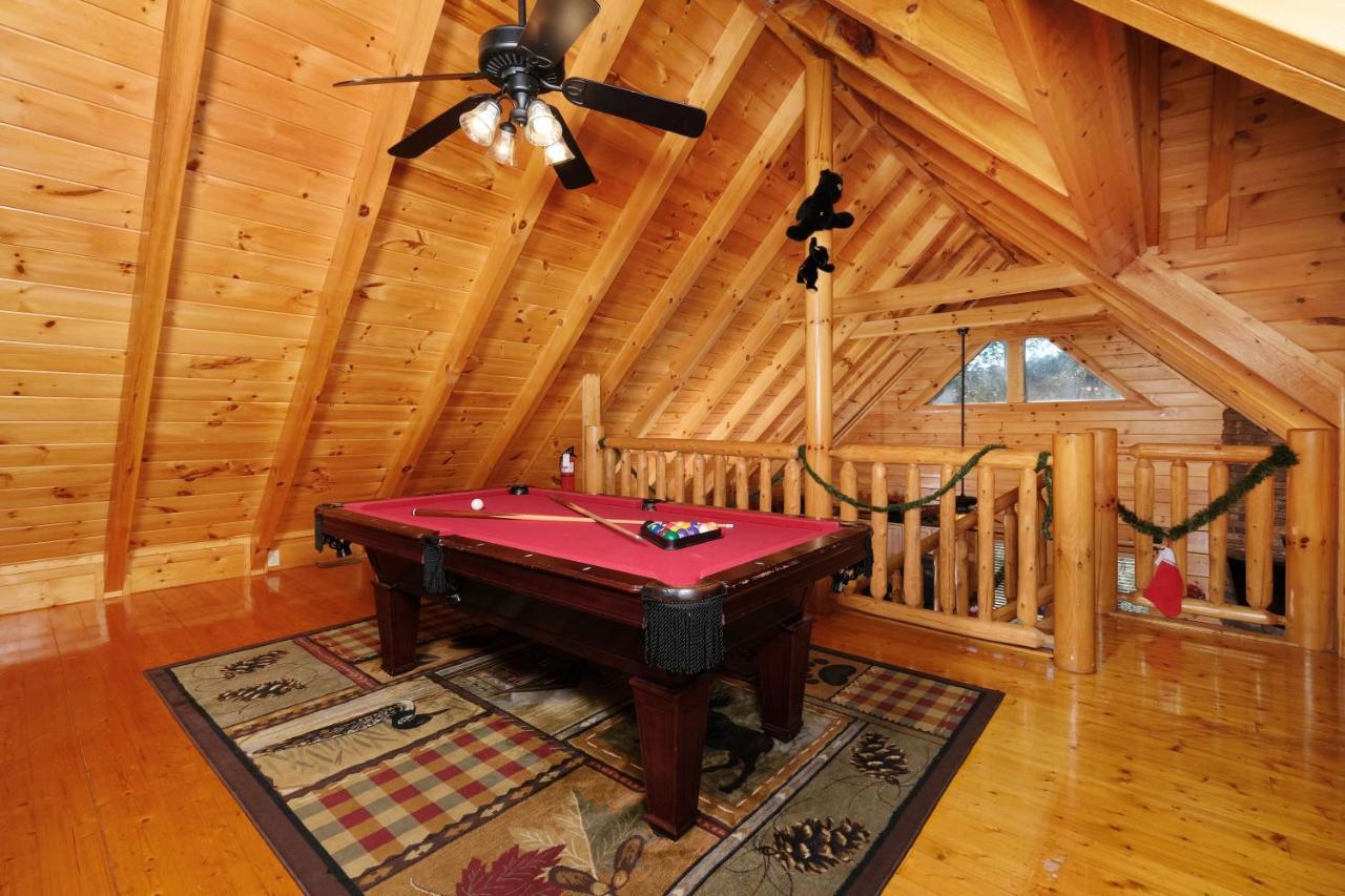 A Bear Creek Crib Pigeon Forge Exterior photo