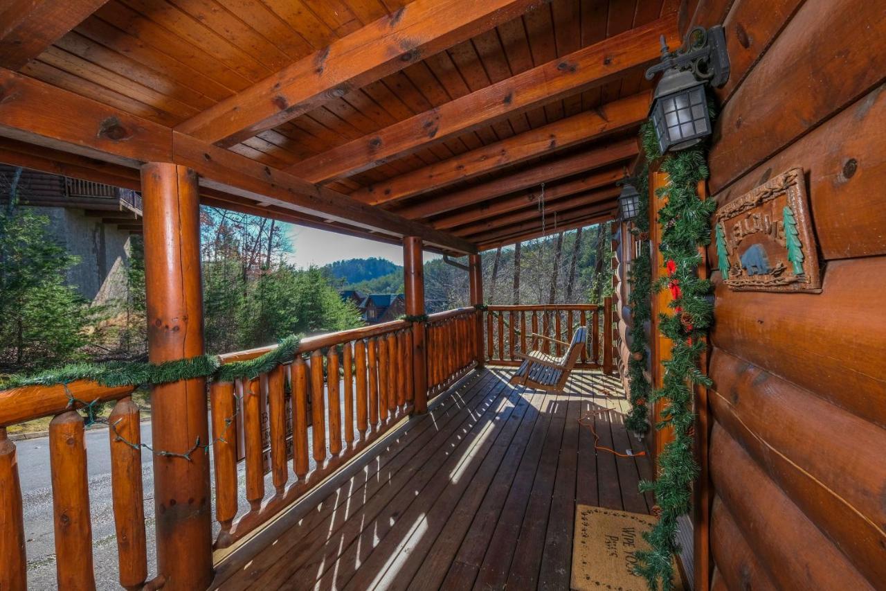 A Bear Creek Crib Pigeon Forge Exterior photo